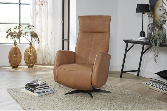 de-toekomst-relaxfauteuil-fabulous-5-rug-f1-draaiarm300-sfeer5